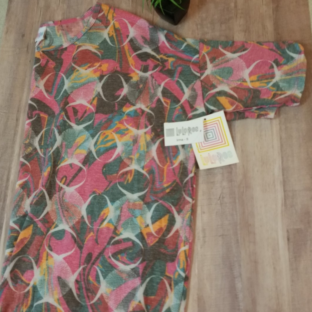 New with tags lularoe Irma size small